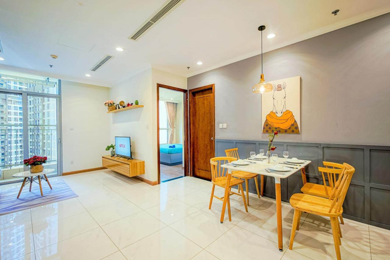 Mott Haven - Vinhomes Park, Landmark 81 Area & Ice Rink Apartment