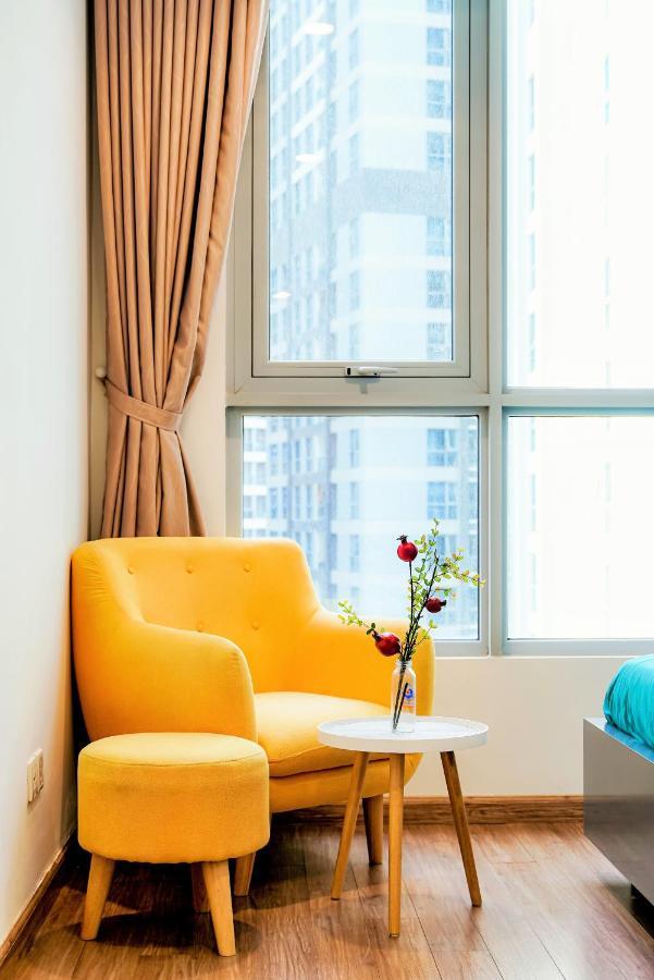 Mott Haven - Vinhomes Park, Landmark 81 Area & Ice Rink Apartment *