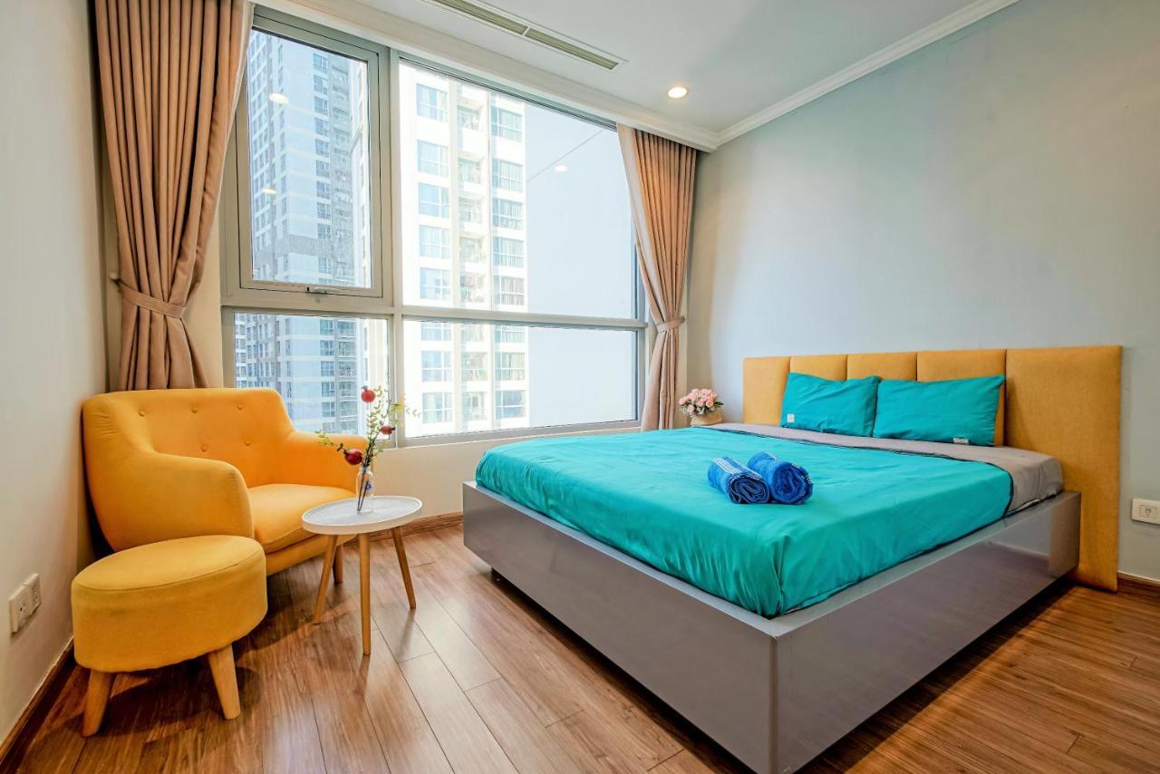 Mott Haven - Vinhomes Park, Landmark 81 Area & Ice Rink Apartment *